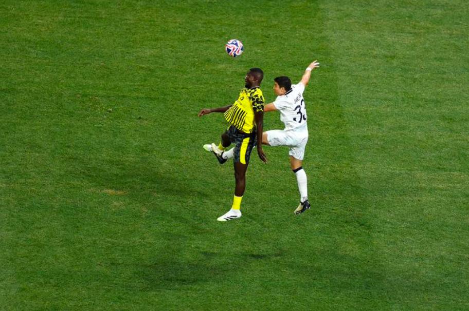 欧洲杯淘汰赛次回合，火药味十足