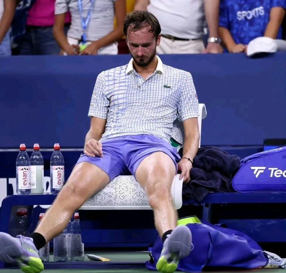 美网碾压法网，梅德韦杰夫扛起全队