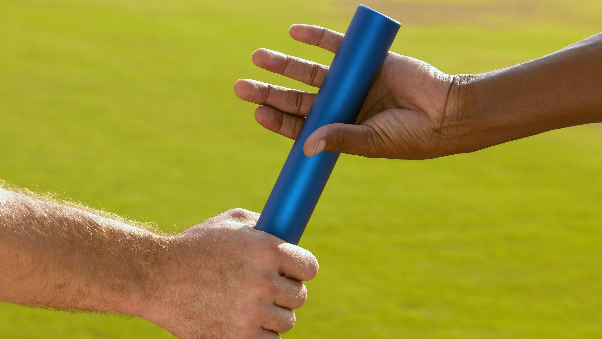 巴黎夜战，伊萨克一锤定音，新星闪耀定义巨星价值