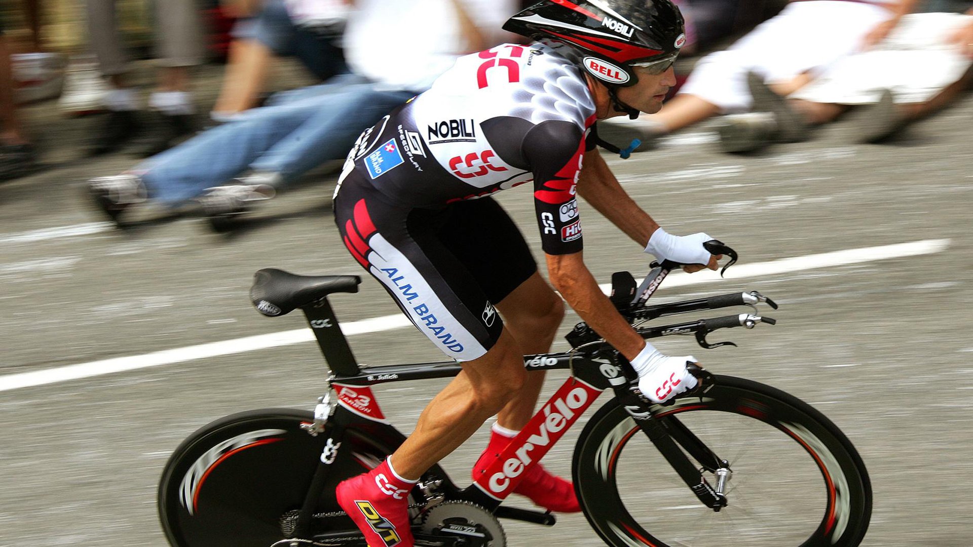 牙买加闪电制霸曼城，若日尼奥中场魔术师成为全场焦点