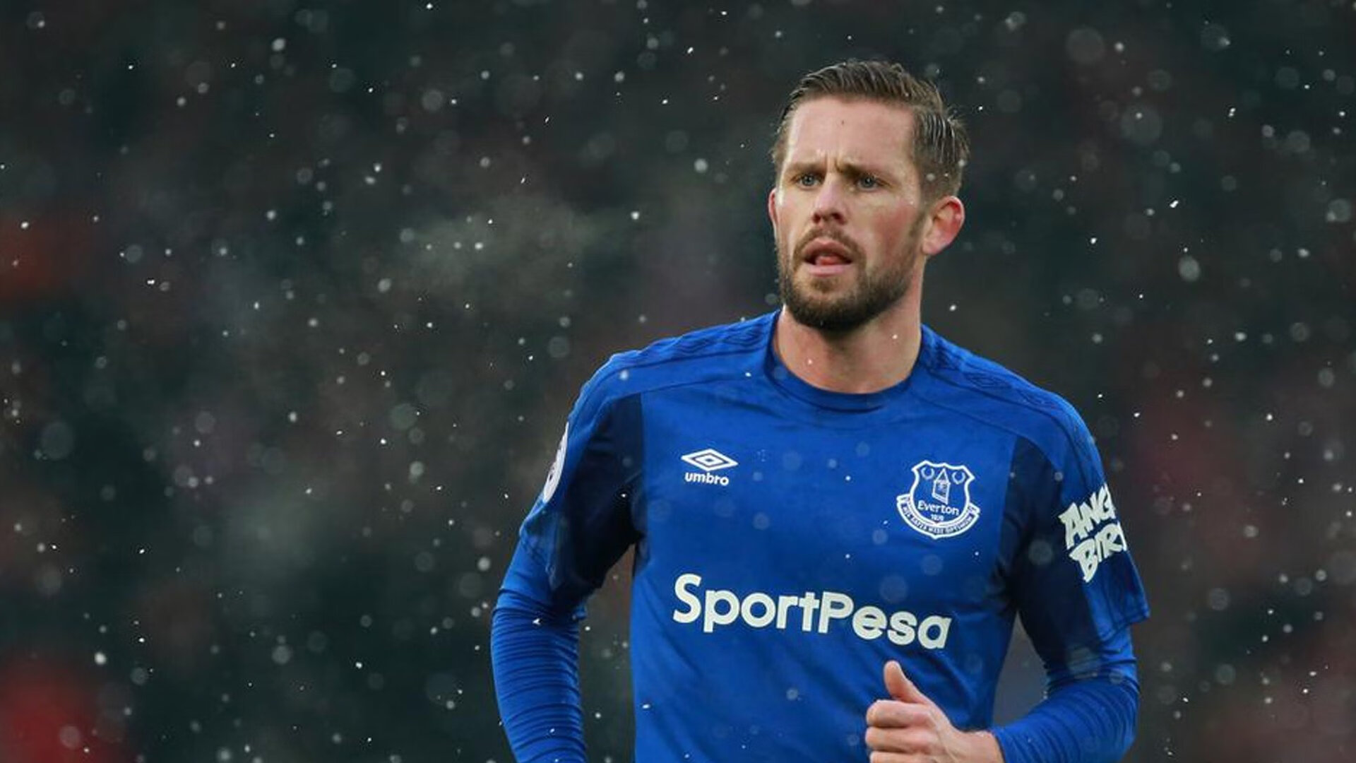 雷恩铁壁封红魔，美加墨世界杯前哨战的战术启示