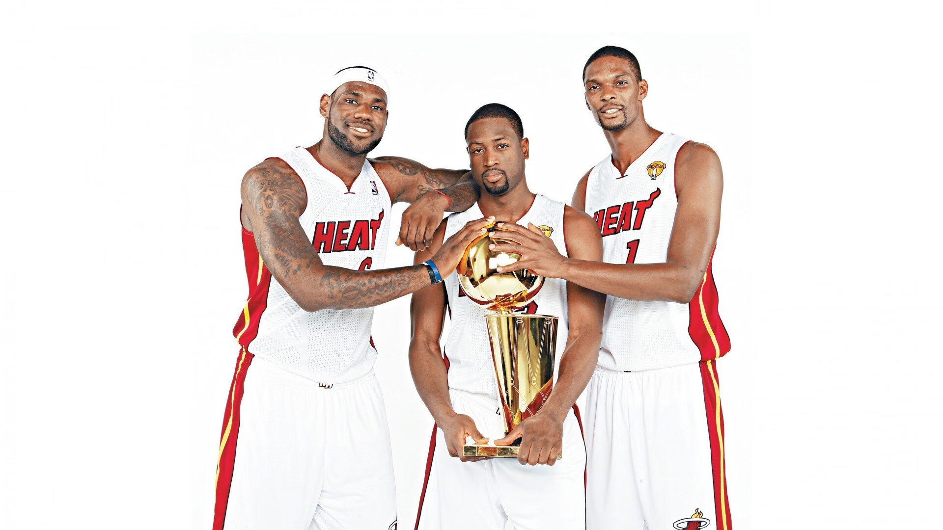 保罗式爆发！广东队第三节一波流带走深圳，诠释冠军底蕴