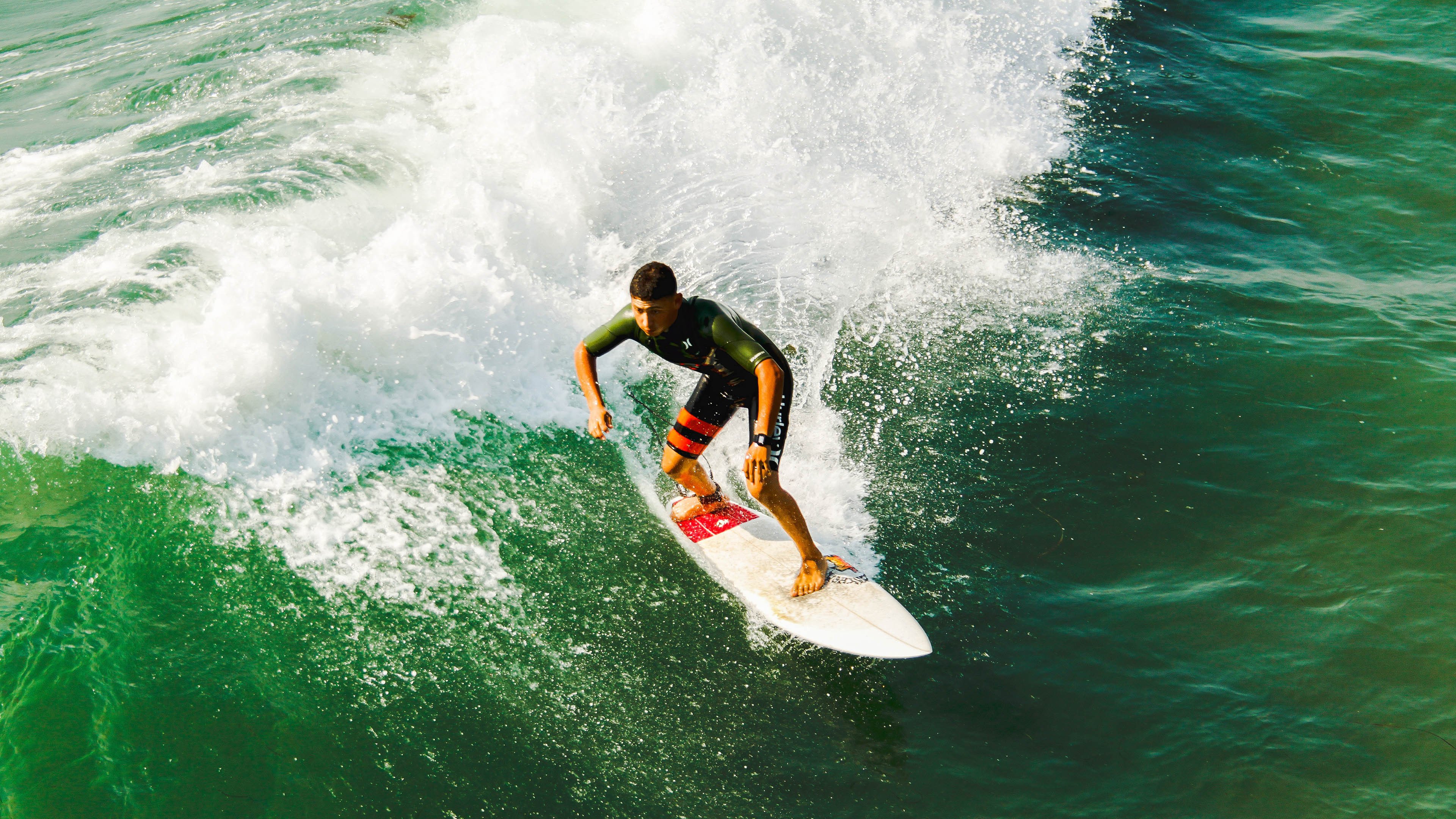 赛道新秩序，索伯轻取迈凯伦，皮亚斯特里刷新纪录背后的技术革命